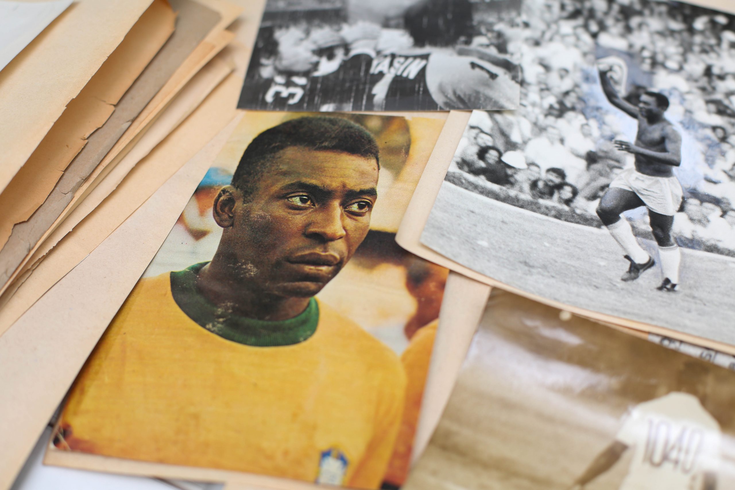 Um ano sem Pelé: imagens do jogador estão disponíveis no Arquivo Público de SP