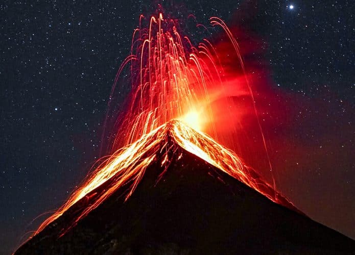 Cientistas querem perfurar vulcão para obter energia limpa