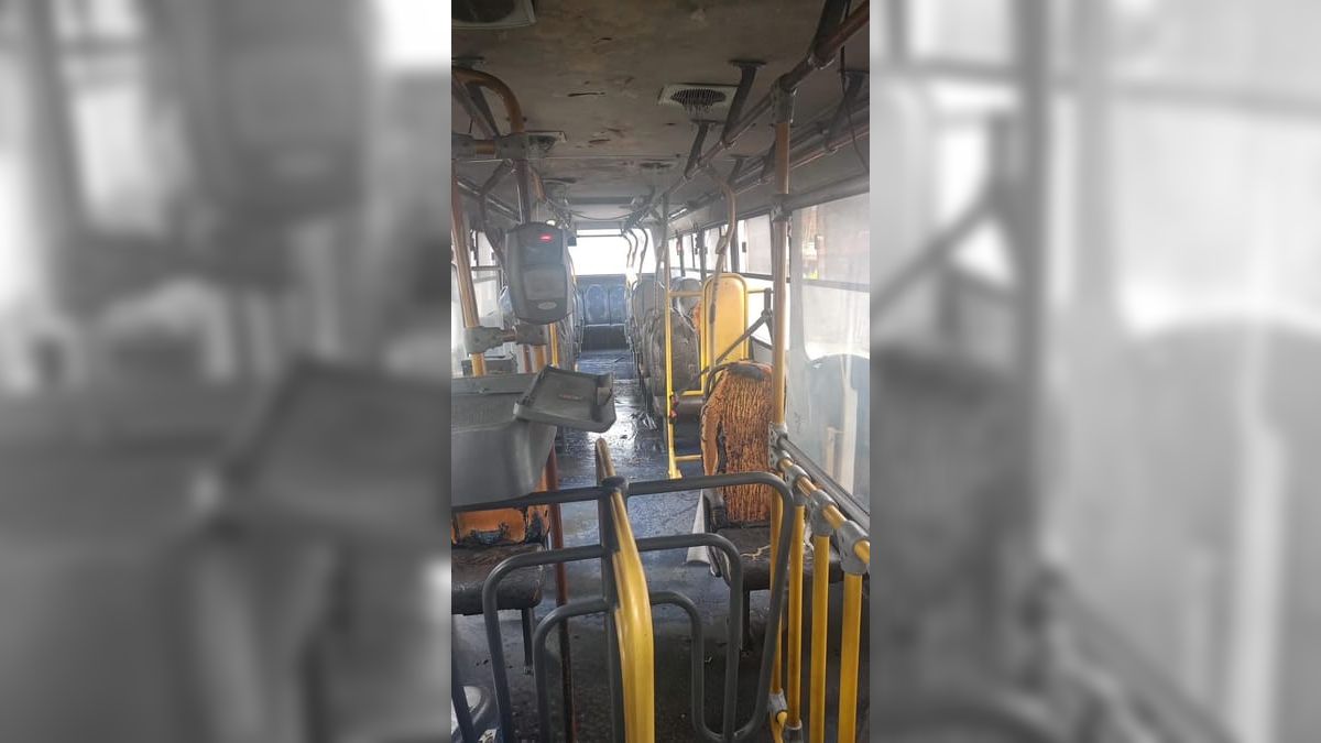 Criminosos tentam atear fogo em quarto ônibus em São José dos Campos