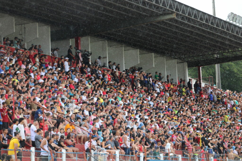 Histórico! Atlético de Guaratinguetá, representante do município se classifica para terceira fase da Copinha com grande presença da torcida