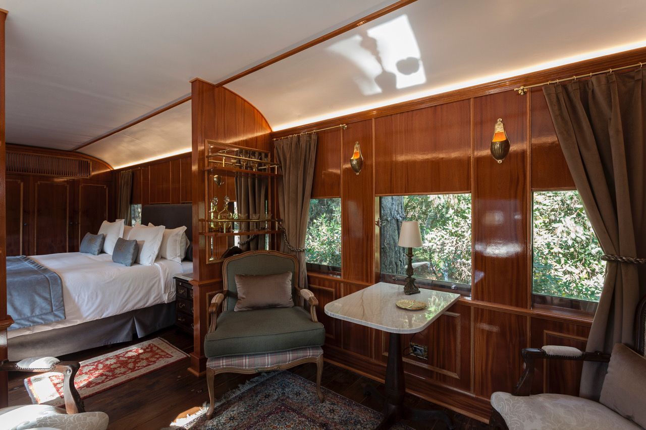 Decoração é inspirada nos luxuosos carros originais do 
